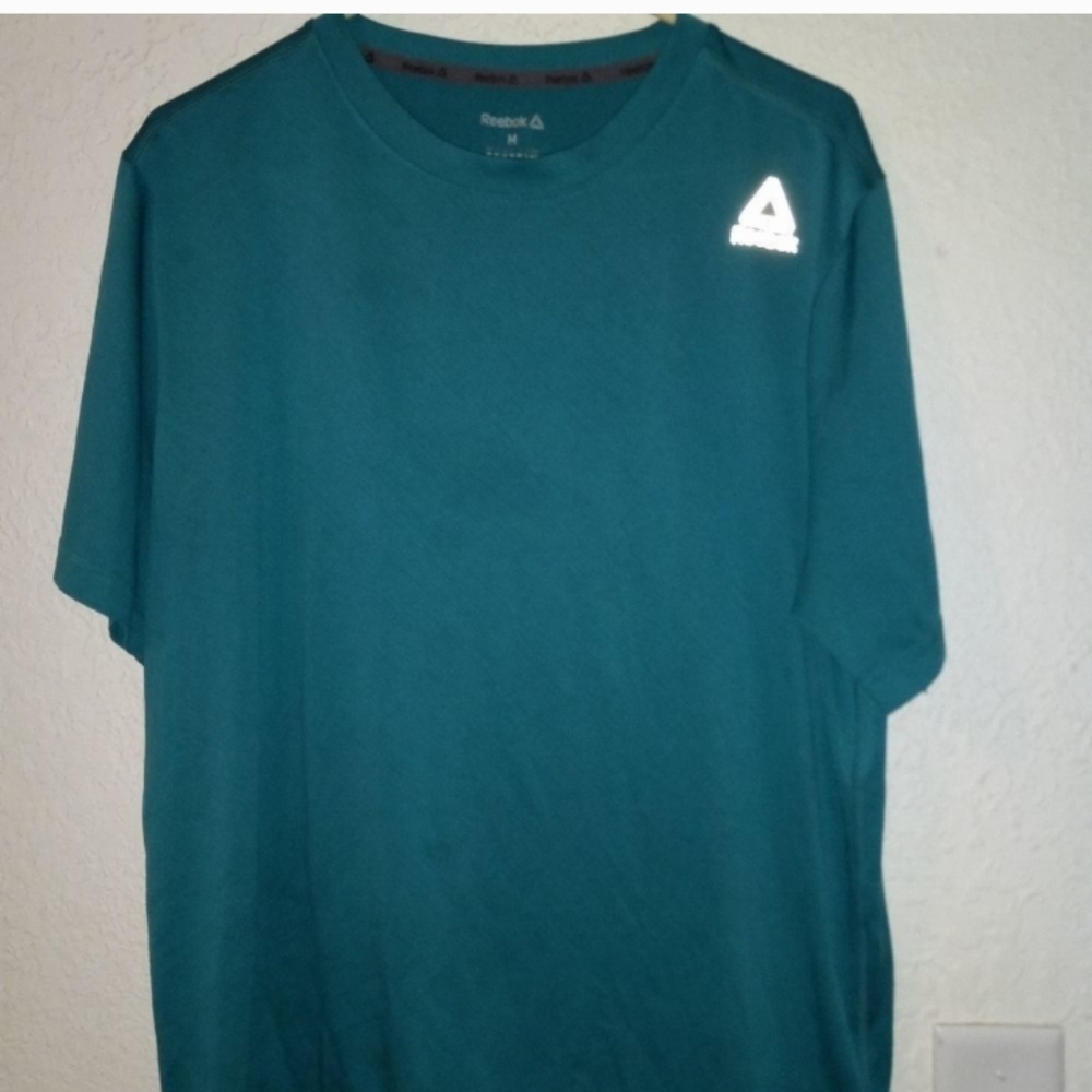 🐮 🐄 Reebok Short Sleeve T-Shirt - Picture 2 of 4